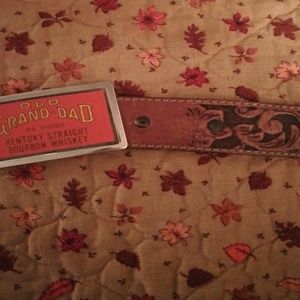 Genuine leather belt w/ buckle vintage